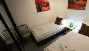 Unclassified image, 3 of 20, button