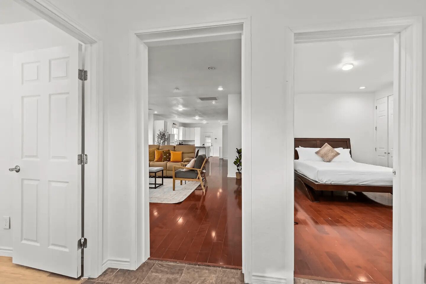 Relax and peaceful 4 BD house with fireplace