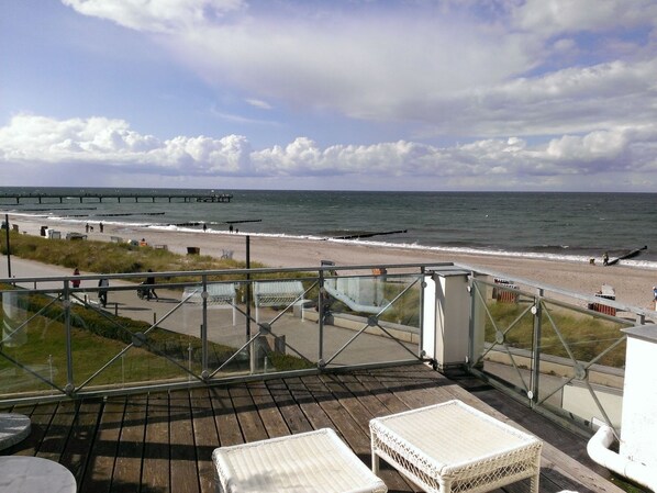 Imagen sin descripción, 1 de 16, botón