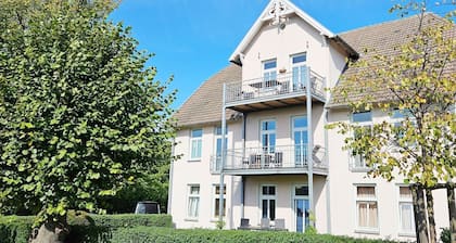 Am Molli 4 - Geräumige Ferienwohnung Am Molli 4 mit Balkon und Parkplatz in