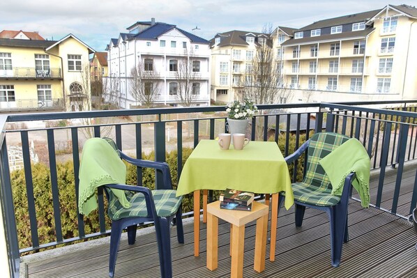 Imagen sin descripción, 1 de 8, botón