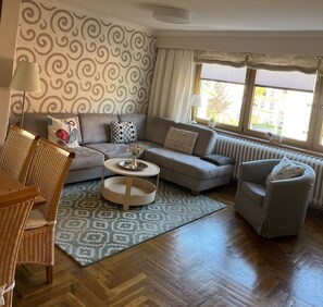 Uklassifisert bilde, 2 av 12, knapp