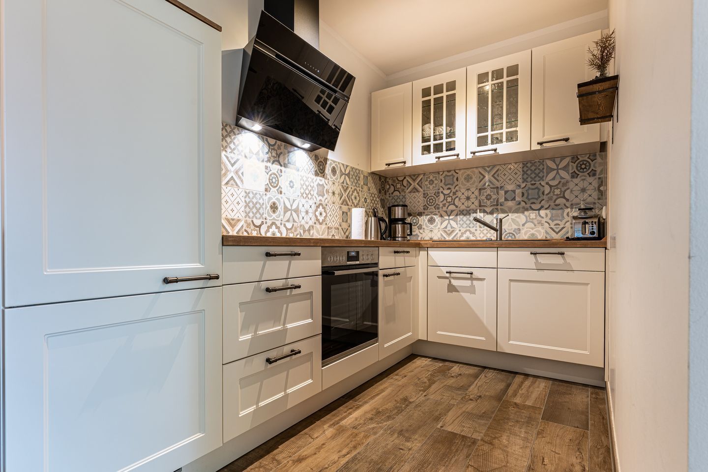 Geladeira, fogão, cooktop, lava-louças