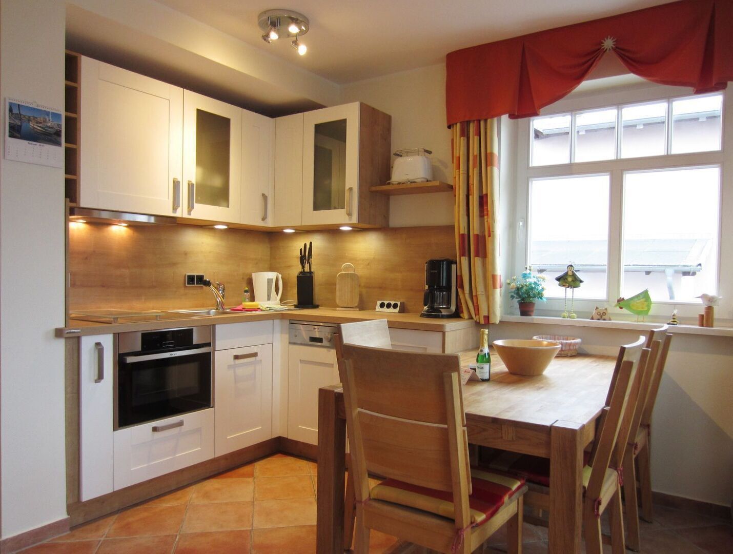 Geladeira, fogão, cooktop, lava-louças