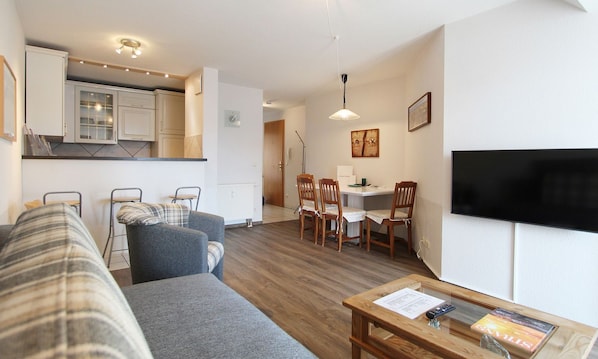 Imagen sin descripción, 1 de 16, botón