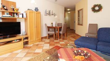 Tv, dvd-afspiller, stereoanlæg