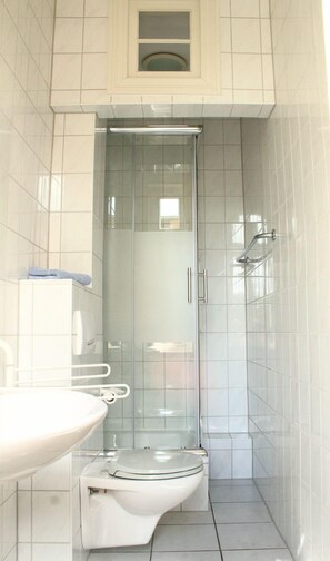 Unclassified image, 5 of 5, button