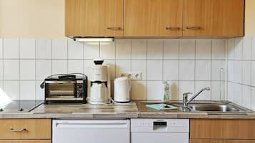 Kühlschrank, Herdplatte, Geschirrspüler