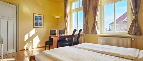 2 bedrooms, WiFi
