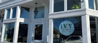 Prime location, walk to all, cozy cottage Westhampton Beach