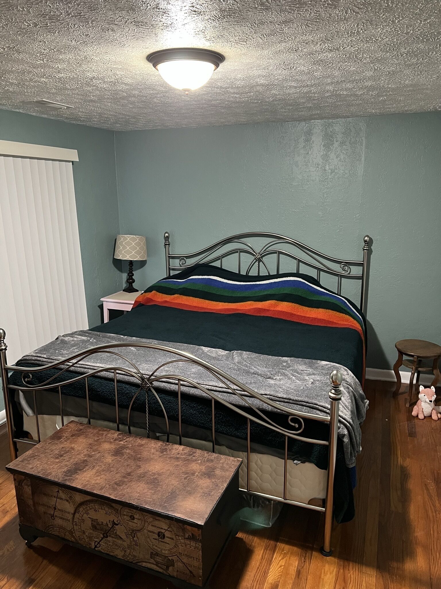 Quiet Lake/Hunting cottage super close to boat launch and beach