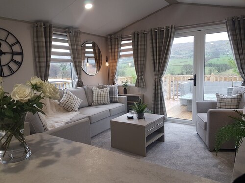 Beautiful 2-Bed Lodge  Ribble Valley Clitheroe