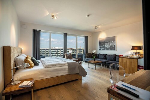 Apartment Portus 21 close to City Centre with Balcony & Wi-Fi incl. Linen and Towels