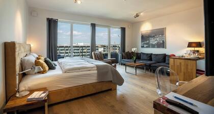 Apartment Portus 21 close to City Centre with Balcony & Wi-Fi incl. Linen and Towels