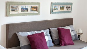 Interior - Apartment 'Wohlfühlmomente im Nordschwarzwald' with Garden & Wi-Fi (Pfalzgrafenweiler)