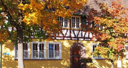 Kanne Honeymoon Apartment – Historic & Central for Romantic Getaways