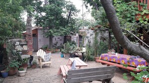 Property grounds - Isolation Perfection! Studio apartment in a garden! (San Antonio)