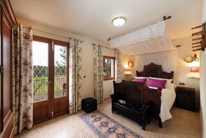 4 Schlafzimmer, Bügeleisen/Bügelbrett, kostenloses WLAN, Bettwäsche