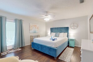 3 habitaciones, tabla de planchar con plancha, wifi y ropa de cama 