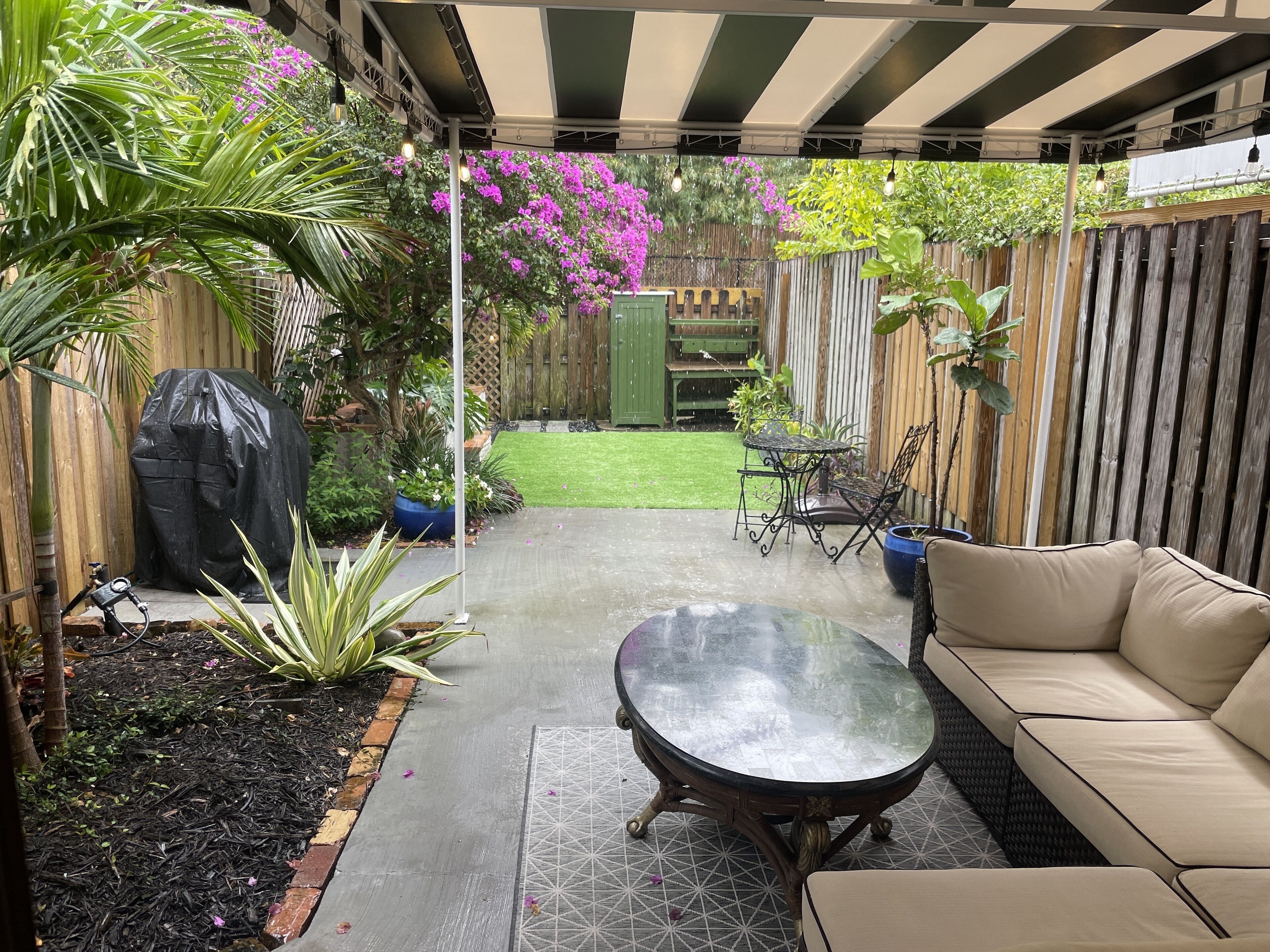 Magnificent Beach Townhome off Atlantic Avenue - Delray Beach,  walk to beach 