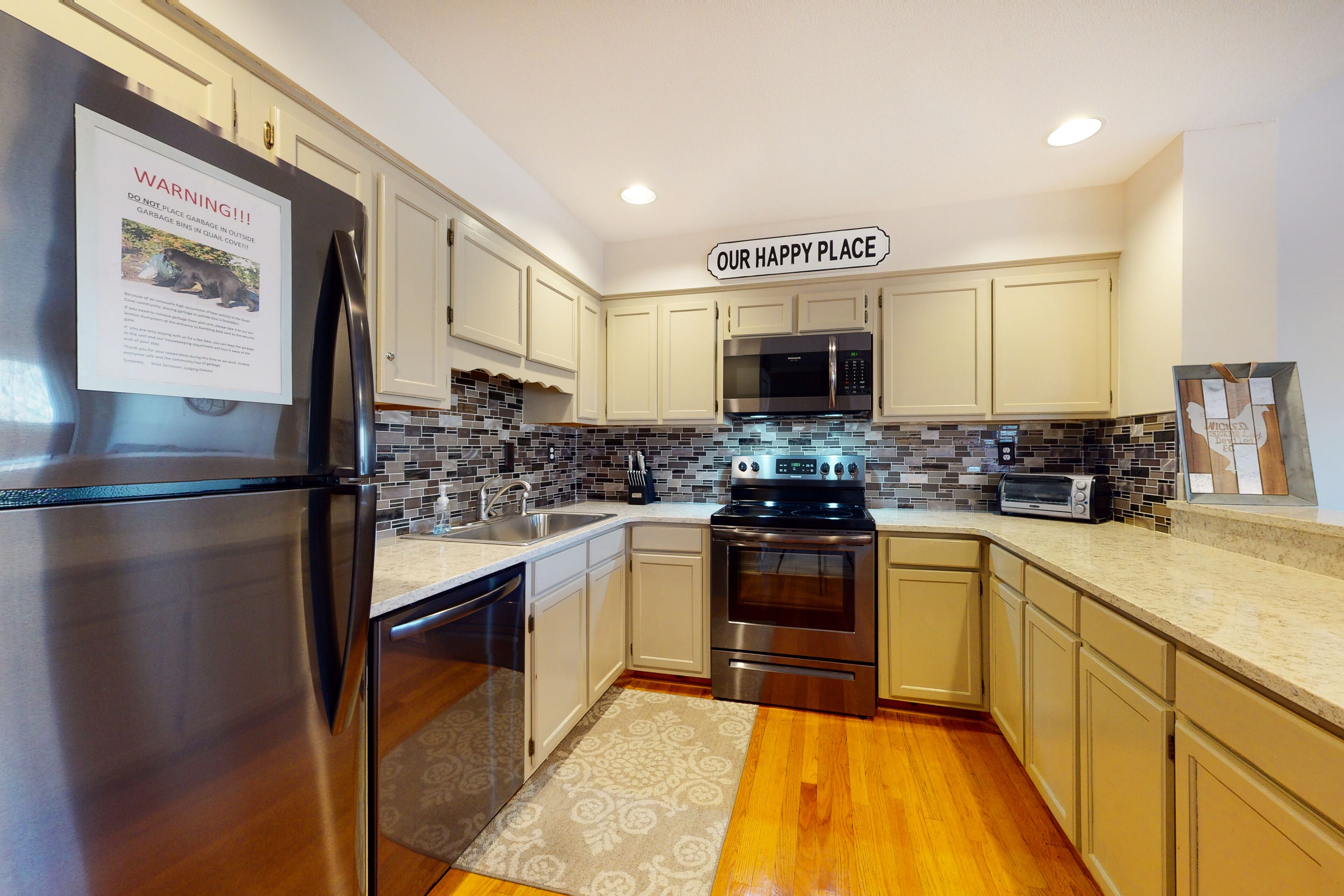 Tranquil home near the lake with two furnished decks, fast WiFi, and fireplace