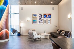 TV, ping pong, books