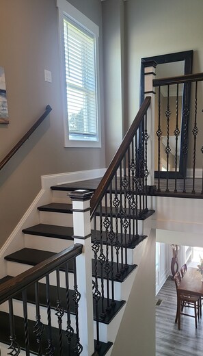 Interior - Relax and unwind at The Castaway minutes from the beach (Cape Charles)