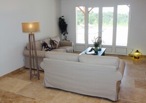 TV, computer monitors