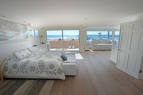 Jan-April Whale Watching . Escape to CA’s best kept secret Silverstrand Beach.