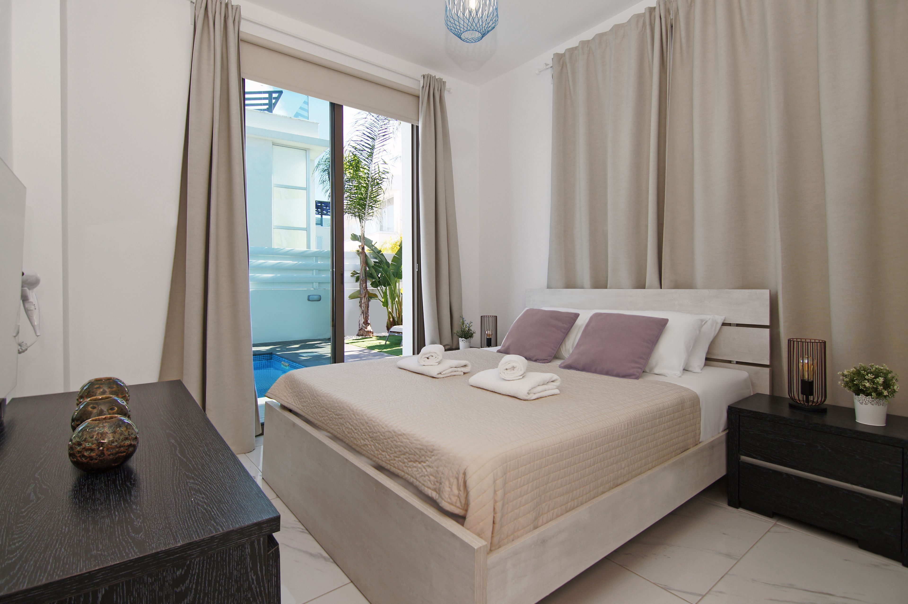 4 Schlafzimmer, Bügeleisen/Bügelbrett, Internetzugang, Bettwäsche