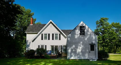Historic Home w/ Gas Fireplace, Fast WiFi, & Private W/D - Snowbird-Friendly