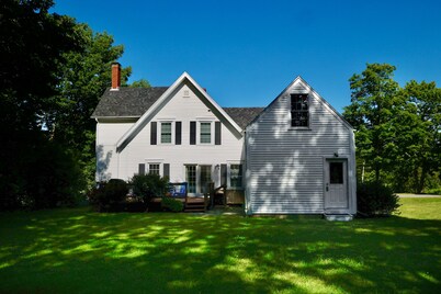 Historic Home w/ Gas Fireplace, Fast WiFi, & Private W/D - Snowbird-Friendly