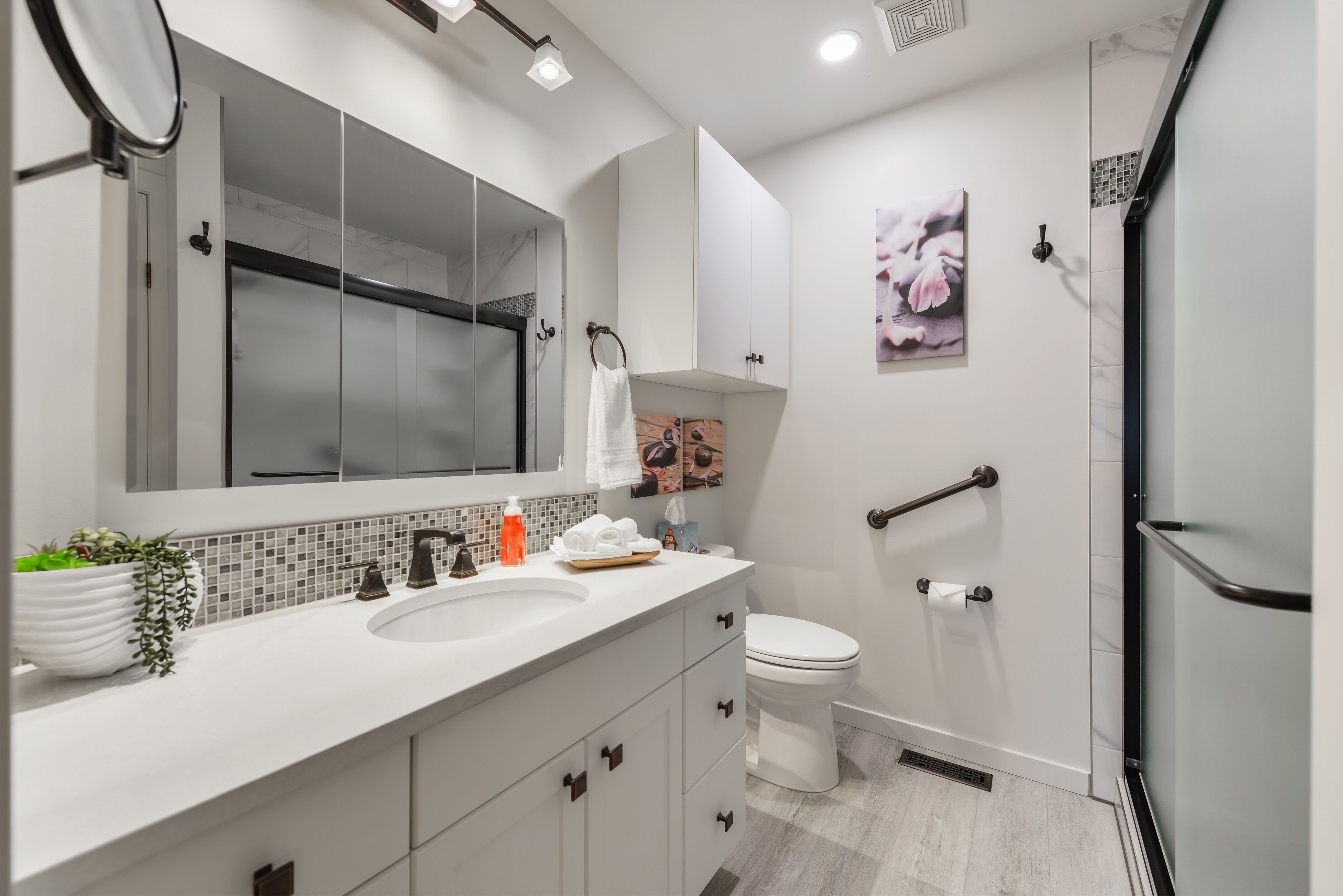 🔥NEW ⭐️BEST TODAY⭐️ 4 Bedroom up to 8 people Home Close to WEM!