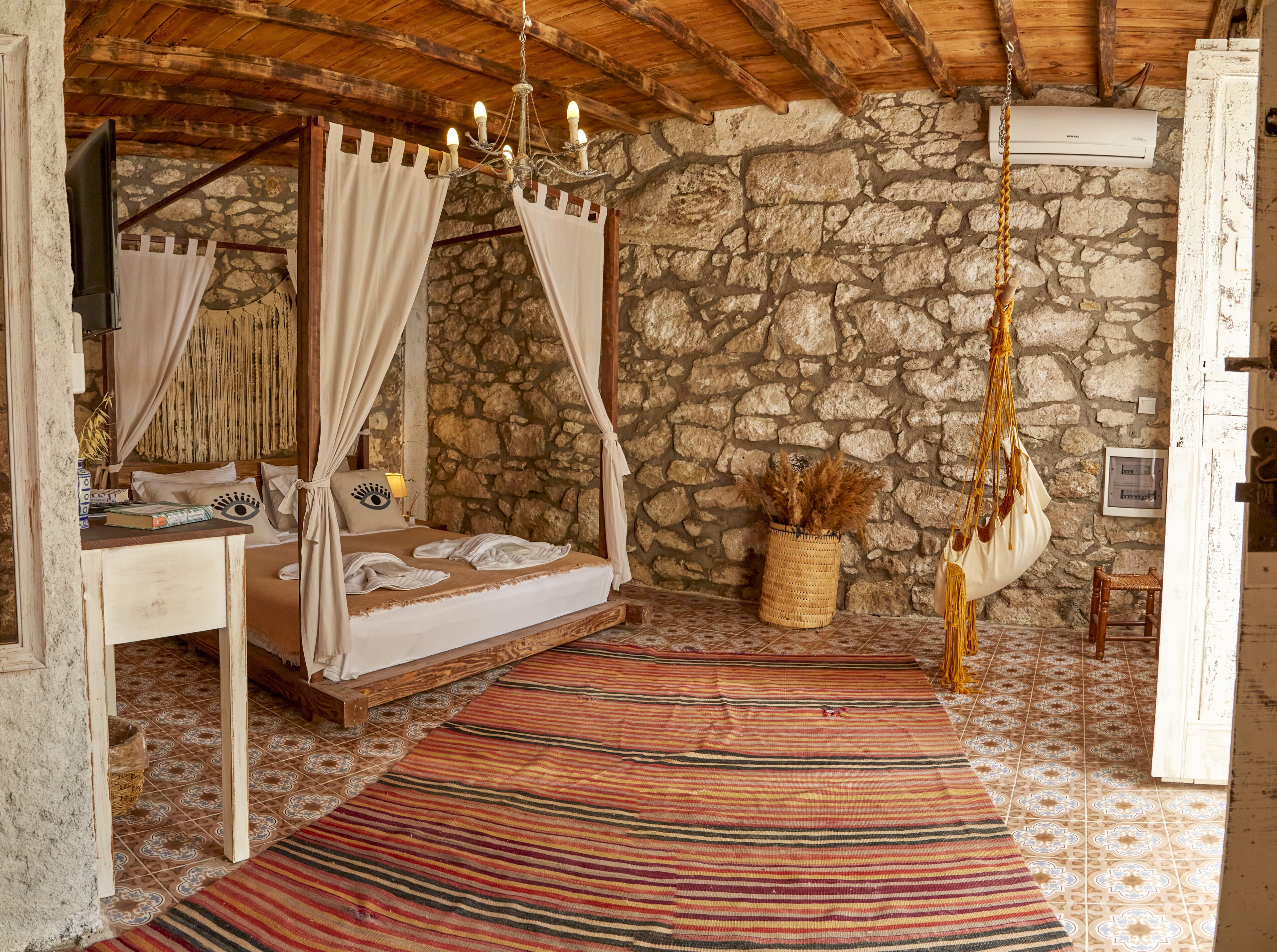 Quarto casal standard | Roupas de cama premium, individualmente decorados, Wi-Fi de cortesia