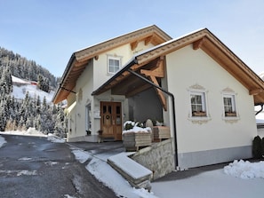 Exterior - Apartment in See near Ski Slopes (See)