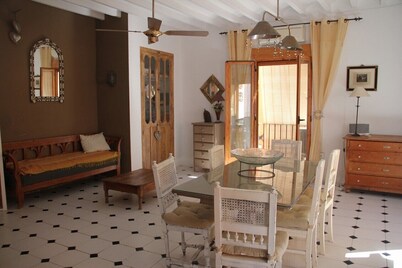Great House 185 m2 Old Town 100 meters from the beach