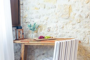 Interior - Maison Garibaldi - Camera Matrimoniale n.2 (Cagliari)