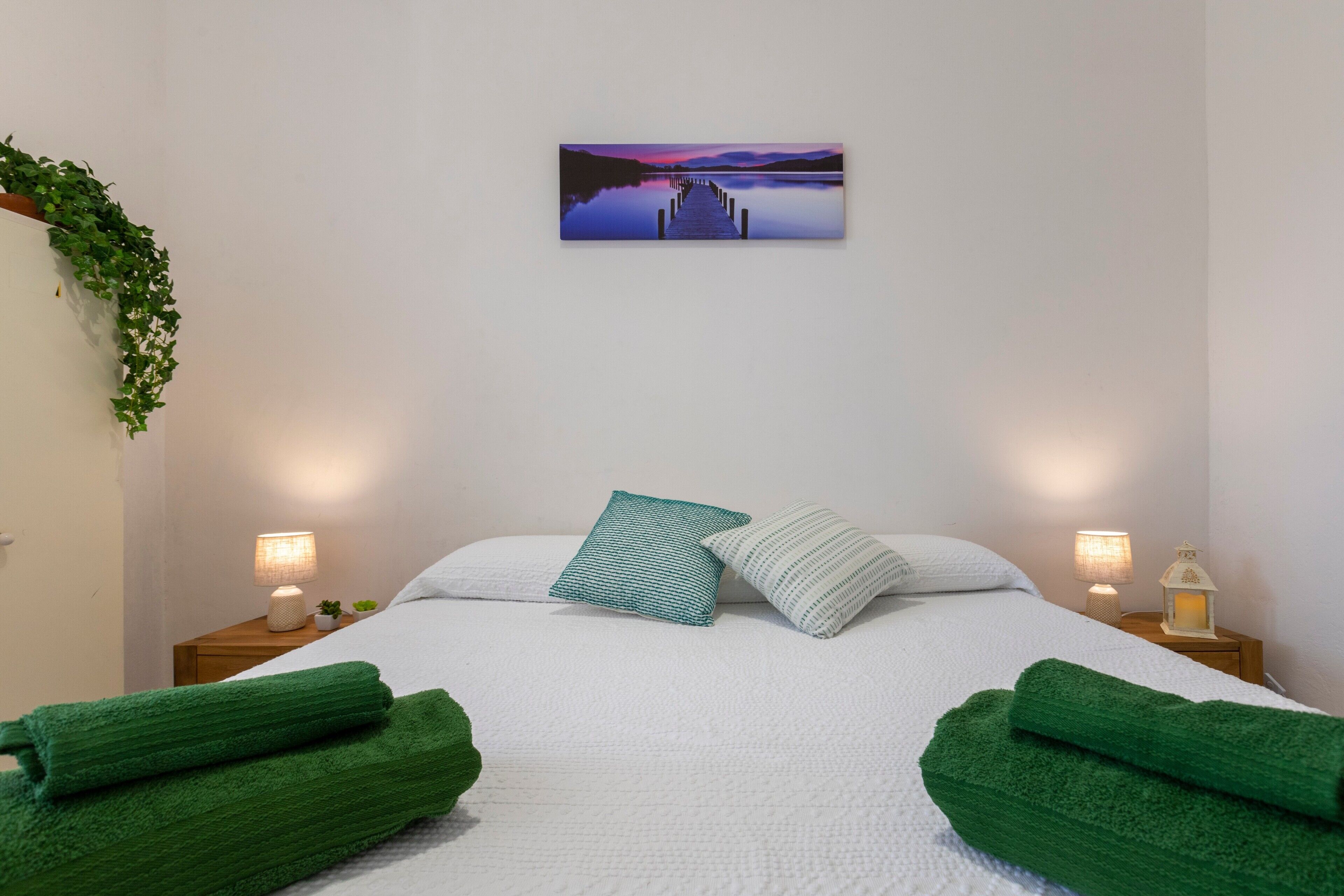 2 habitaciones, tabla de planchar con plancha y wifi gratis 