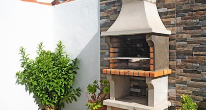 Pet-Friendly Holiday Home 'Casa Antonia 2' close to the Sea with Garden & Wi-Fi