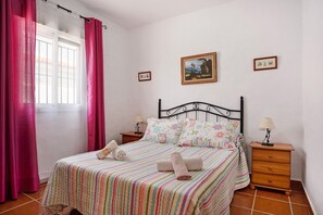 2 bedrooms, free WiFi, bed sheets