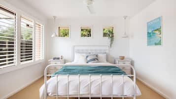 5 bedrooms, iron/ironing board, travel crib, free WiFi