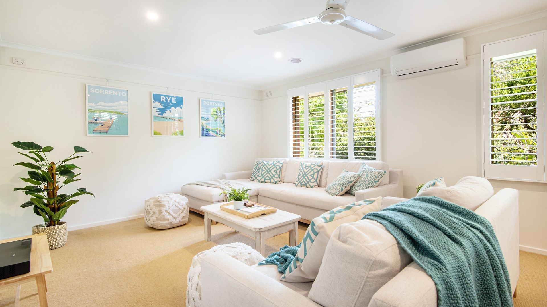 Smart TV, fireplace, streaming services