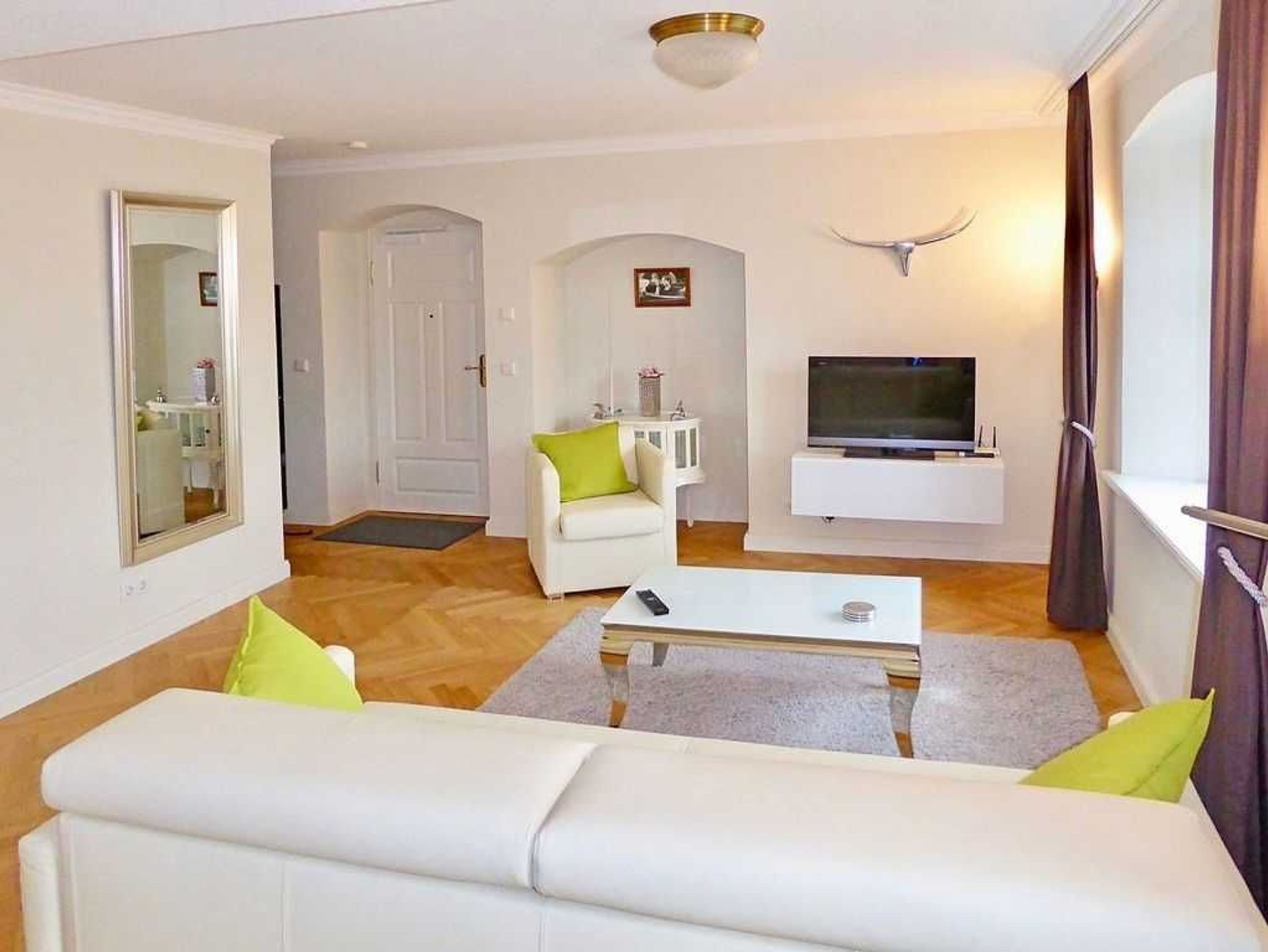 Jagdschloß zu Hohen Niendorf Fewo 1 - Eleonore