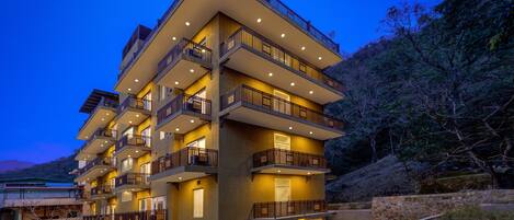 Fachada de la propiedad