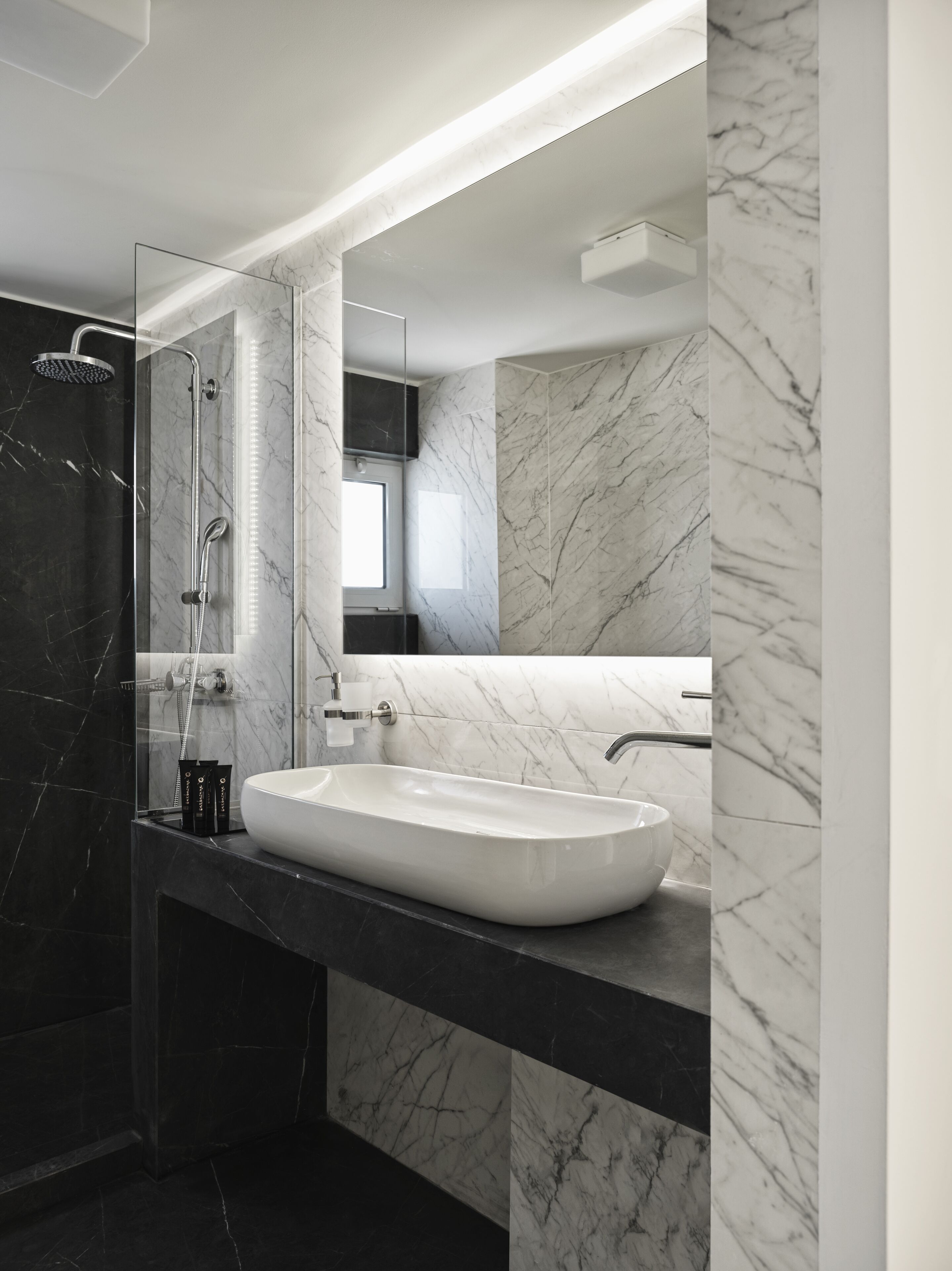 classic suite | 1 bedroom, premium bedding, minibar, in-room safe