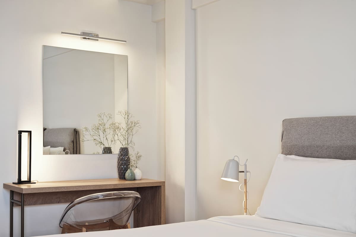 1 bedroom, premium bedding, minibar, in-room safe