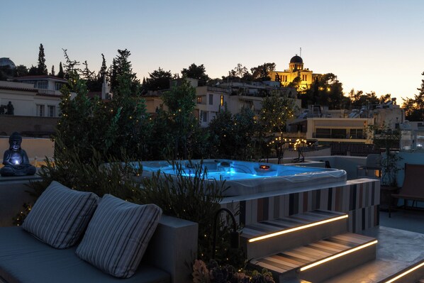 Bain à remous extérieur