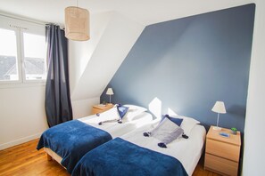 3 bedrooms, iron/ironing board, travel crib, free WiFi