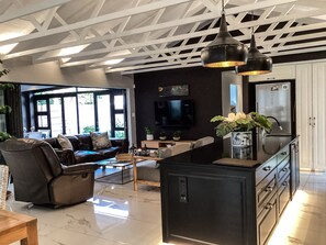 Interior - Holliday Villa in Hout Bay, Cape Town (Cape Town)