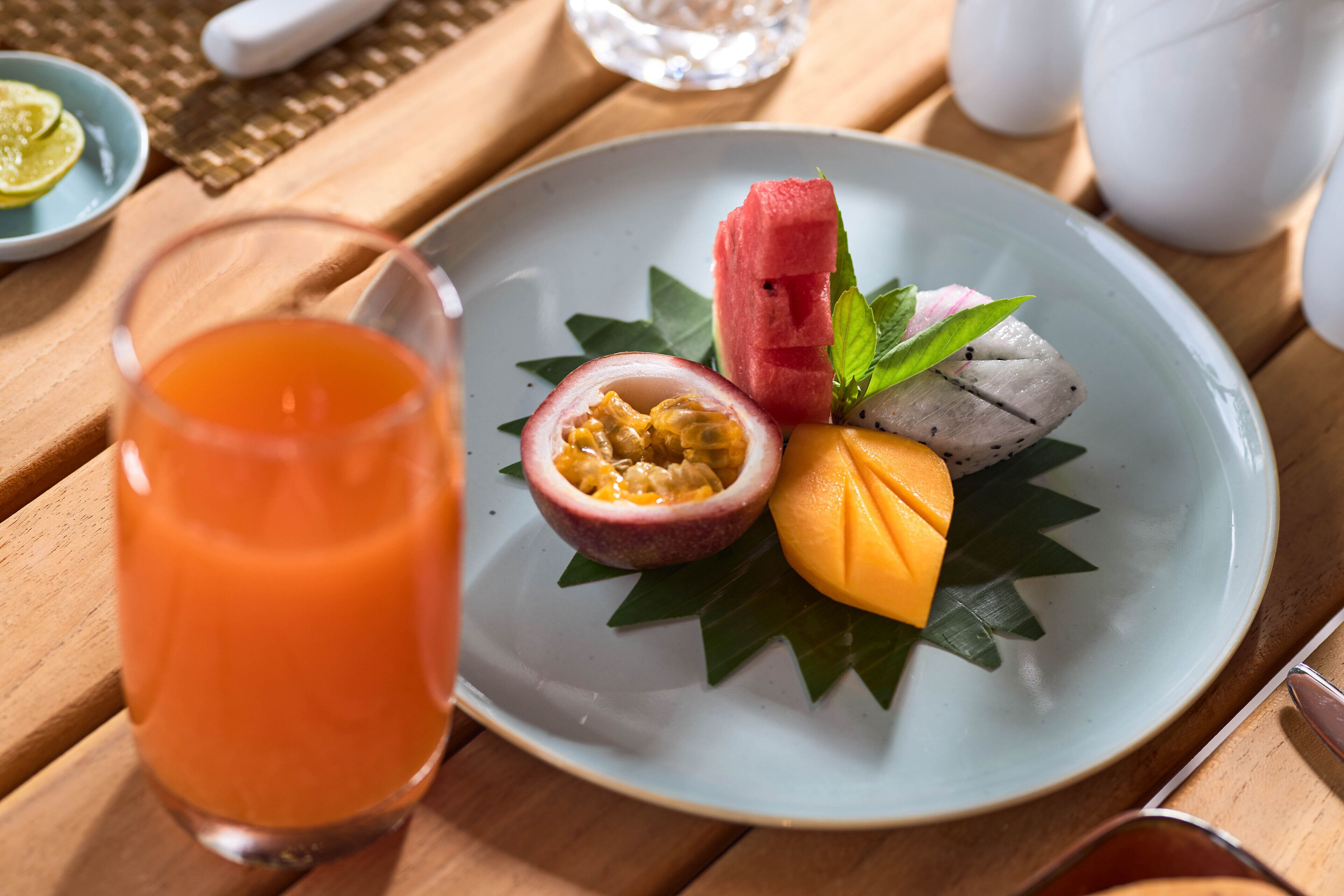 daily continental breakfast (usd 16 per person)